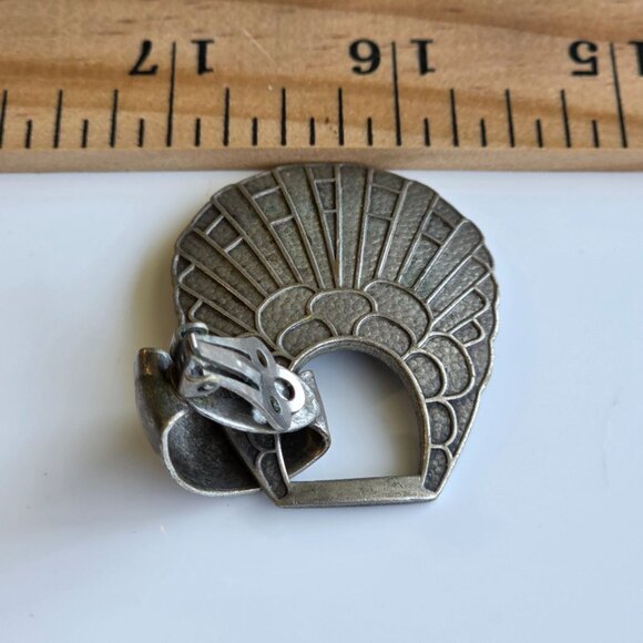 Vtg Donna Dressler Silver Repousse Dangle Earrings Art Deco Clip On Fan Shell - Picture 4 of 5